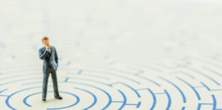 Navigating long sales cycles and complex buyer journeys in digital marketing